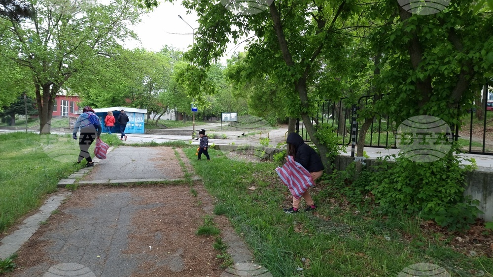 Разград - Бонбони за смет - екоакция