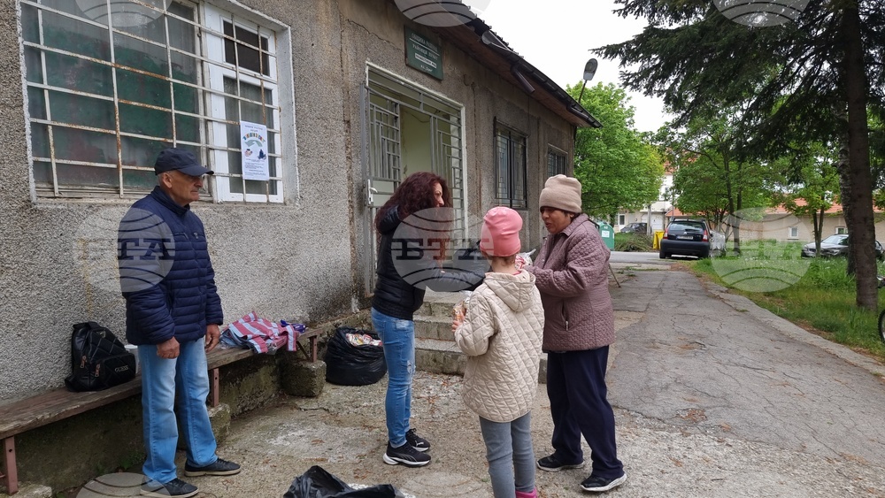 Разград - Бонбони за смет - екоакция