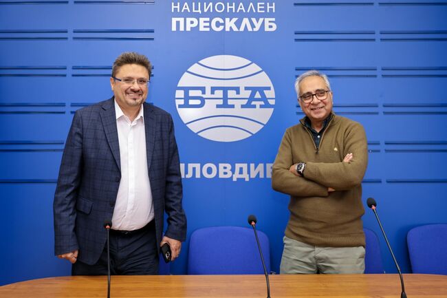 Изпълнителният директор на индийската национална новинарска агенция Прес Тръст ъв Индия Виджай Джоши е на посещение в България