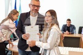 Ямбол - ученици и студенти с високи постижения - връчване на стипендии