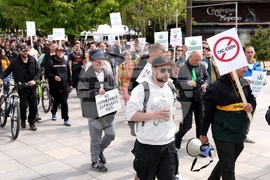 Протест срещу наредбата за дрогирани шофьори