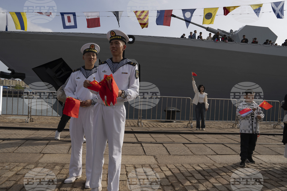 Китай стартира мащабни учения с бойни стрелби около Тайван