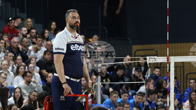 Най-добрият български волейболен съдия Ивайло Иванов ще ръководи първия шампионски двубой между Левски и Нефтохимик 2010