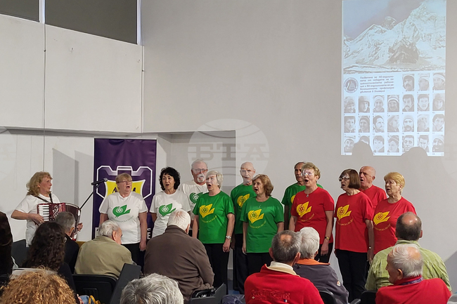 Курортен комплекс „Мальовица“ - изкачване на връх Еверест - годишнина - честване