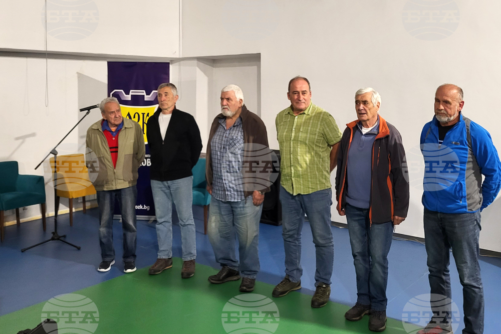 Курортен комплекс „Мальовица“ - изкачване на връх Еверест - годишнина - честване