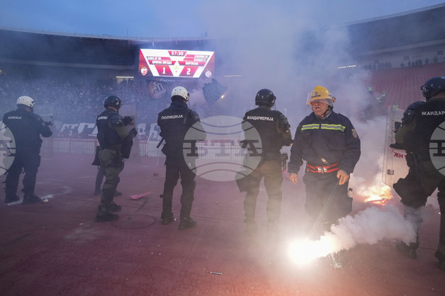 Карабельов влезе като резерва за Партизан при загуба в дербито с Цървена звезда