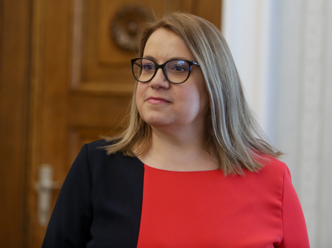 Деница Златева: Към днешна дата поскъпването на природния газ от септември ще е с около 17 процента