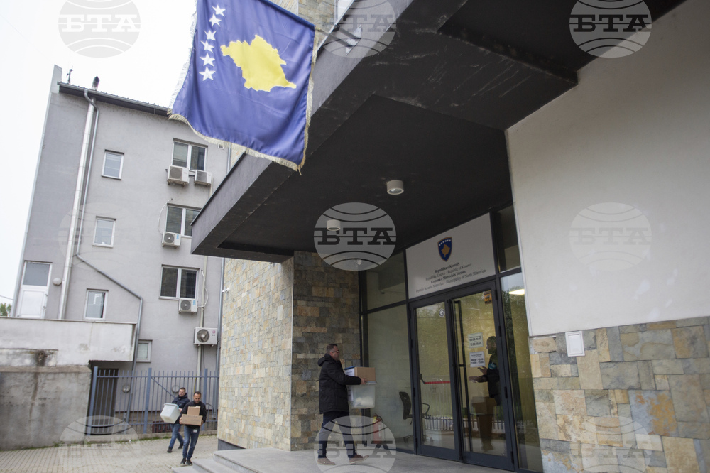 Радио Свободна Европа: Сърбия се „мобилизира“ за изборите в Косово