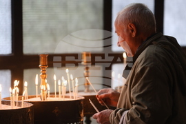 Храм „Св. Вмчца Неделя“ - патриарх Неофит - заупокойна света литургия