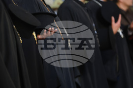 Храм „Св. Вмчца Неделя“ - патриарх Неофит - заупокойна света литургия