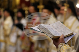 Храм „Св. Вмчца Неделя“ - патриарх Неофит - панихида