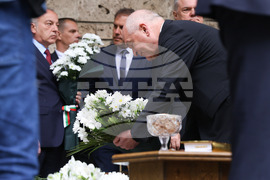 Храм „Св. Вмчца Неделя“ - патриарх Неофит - панихида