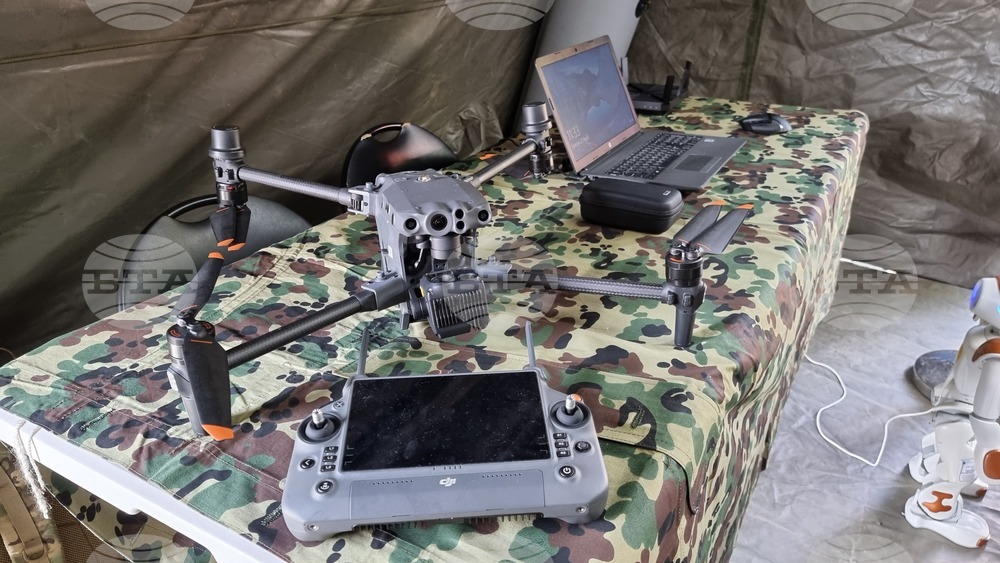 На първо четене парламентът забрани експлоатацията без разрешение на дронове в определени зони