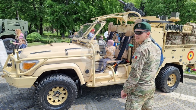 Romanians Believe Most in Army, Least in Government, Parliament, Shows Survey 