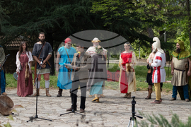 Казанлък - възстановка - бит и култура на древните траки