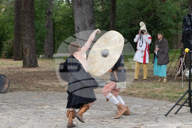 Казанлък - възстановка - бит и култура на древните траки