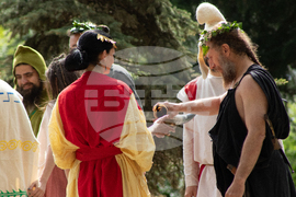 Казанлък - възстановка - бит и култура на древните траки