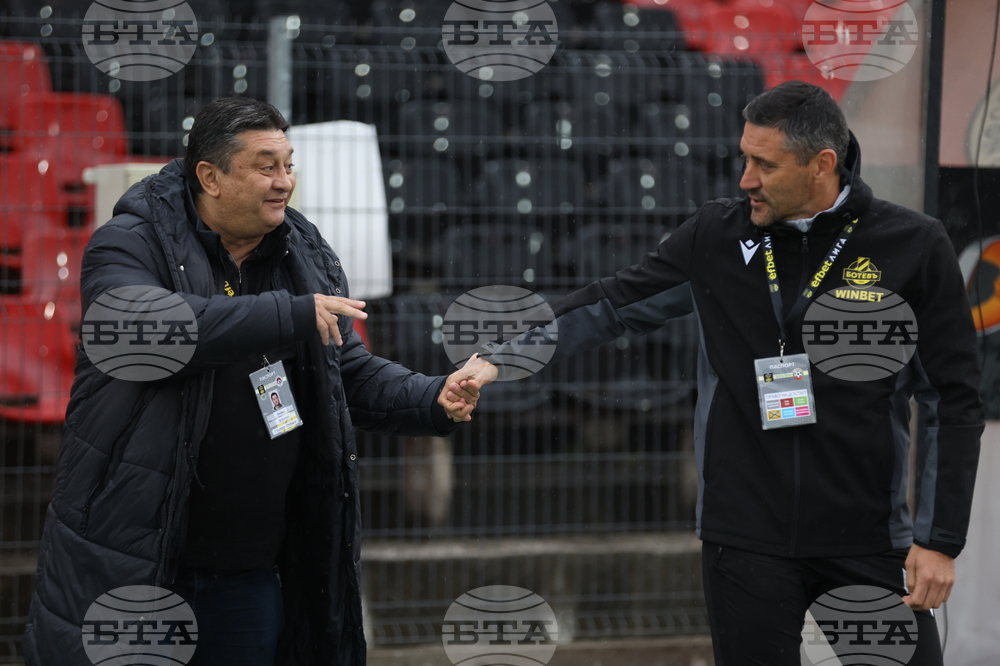 Футбол - Локомотив (София) - Ботев (Пловдив)