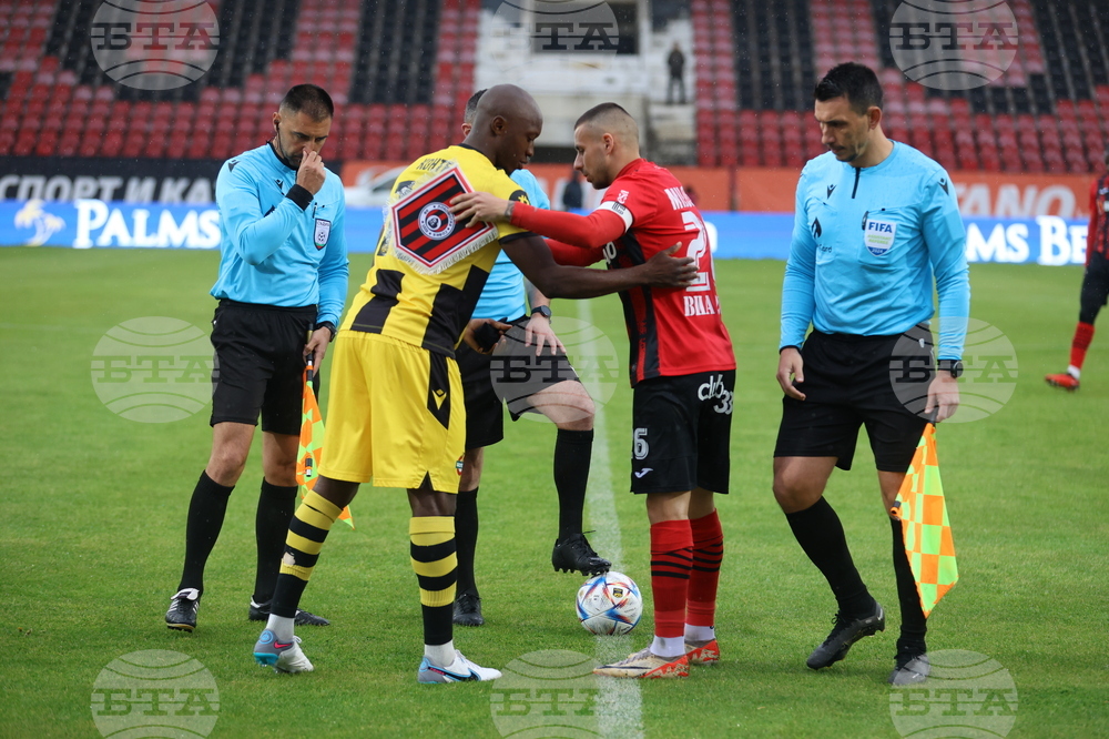 Футбол - Локомотив (София) - Ботев (Пловдив)