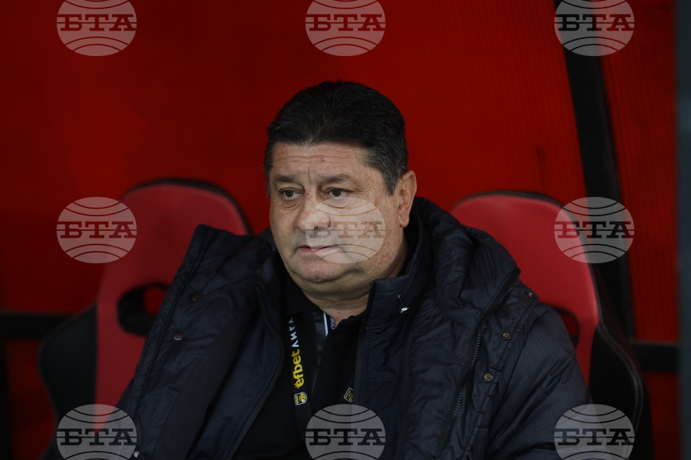 Футбол - Локомотив (София) - Ботев (Пловдив)