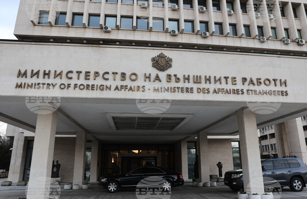 Няма данни за пострадали българи при извършеното нападение срещу комплекса на националната авиокосмическа компания на Турция, казаха от МВнР