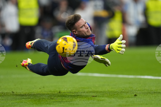 Барселона отне капитанската лента на Марк-Андре тер Щеген