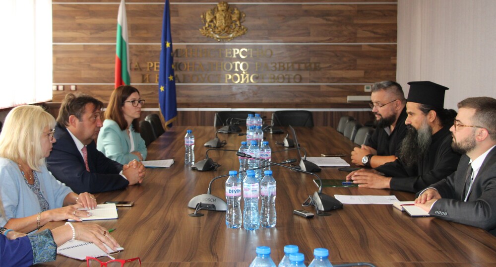 Предлагат договорите за ремонт на православни храмове също да могат да се индексират 