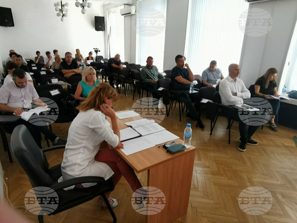 Поемането на дълг от 1,8 млн. лева за модернизация на уличното осветление в община Тунджа одобри местният Общински съвет