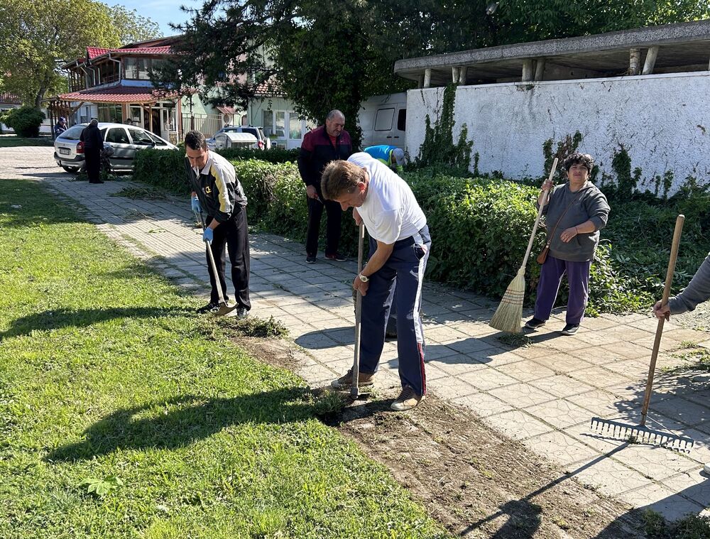 Община Ловеч: Пролетно почистване за Деня на Земята в Александрово