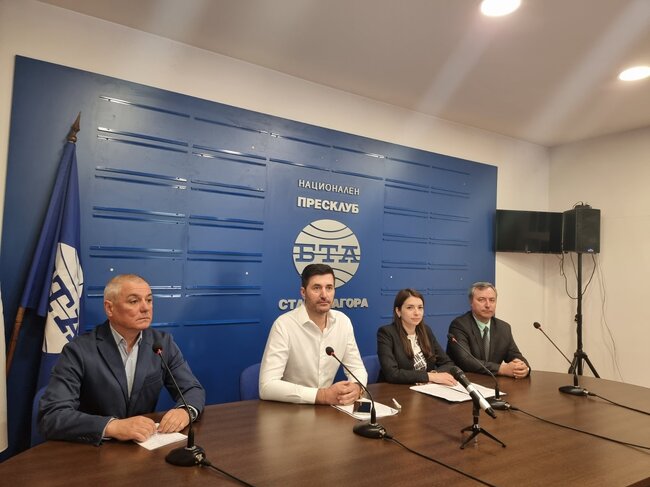 Пресконференция на председателя на Общинския съвет в Стара Загора Ивета Лазарова и общинският съветник Янко Янков