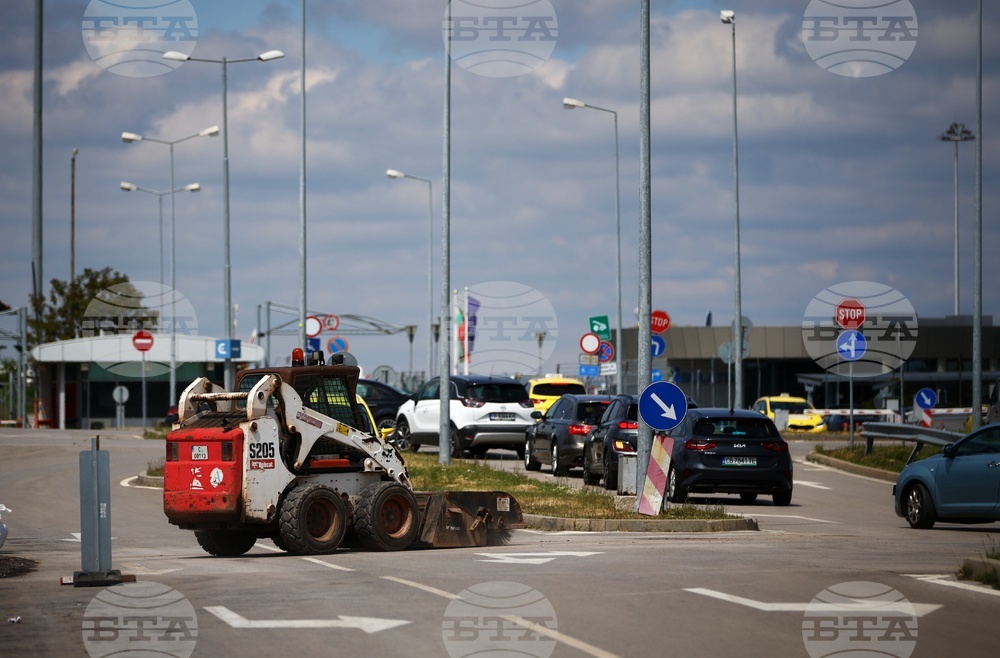Терминал 2 - първа копка на паркинг