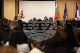 Дом на Европа - конференция - "Противодействие на дезинформацията и насърчаване на медийната грамотност: немски и френски подход"