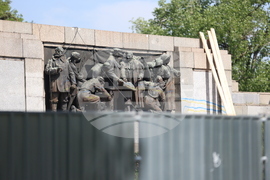 Паметник на Съветската армия - демонтаж