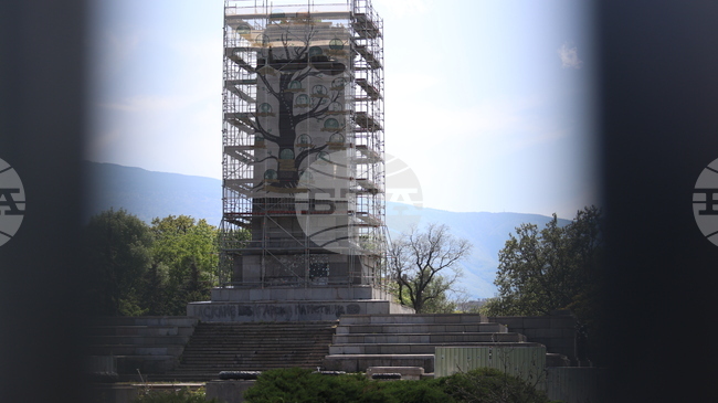 Строителното скеле в парк „Княжеска градина“ ще бъде демонтирано, съобщиха от Областната администрация на София