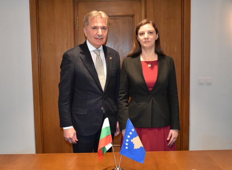 Министрите на икономиката на България и Косово обсъждат възможностите за засилване на икономическото сътрудничество