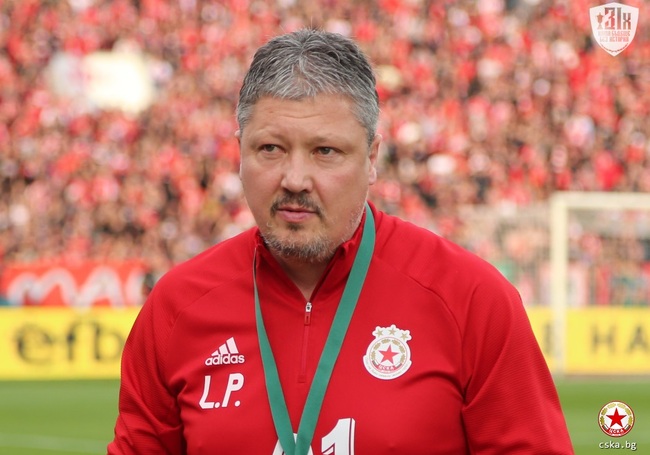 Семейството на Любослав Пенев обяви, че лечението в Германия приключва и той се прибира в България