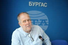 Национален пресклуб на БТА Бургас - "Българската следа в космоса" - Слави Костадинов