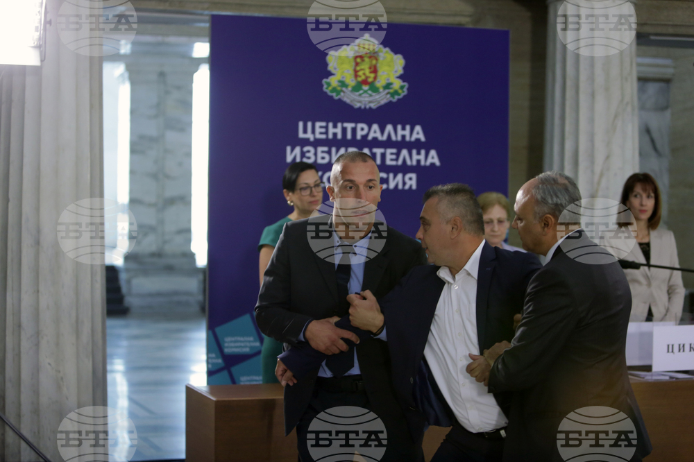 ЦИК - Юлиан Ангелов – жребий - протест