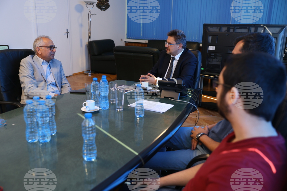 Кирил Вълчев - Виджай Джоши  - среща