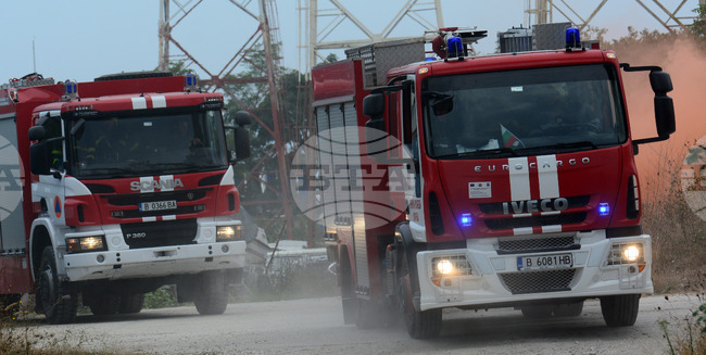 И двата пожара край Варна са загасени, леко пострадал е мъж