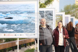 Ден на Земята - фотографска изложба „Ледовете на Антарктида"
