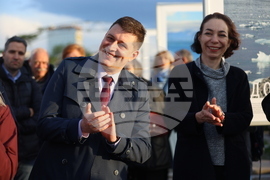 Ден на Земята - фотографска изложба „Ледовете на Антарктида"