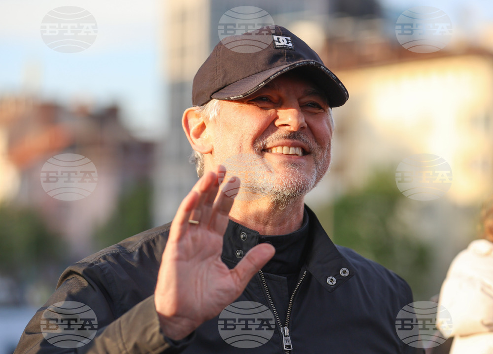 Ден на Земята - фотографска изложба „Ледовете на Антарктида"