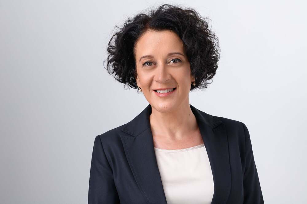 Депутатът Антоанета Цонева с поздрав и дарение за Световния ден на книгата