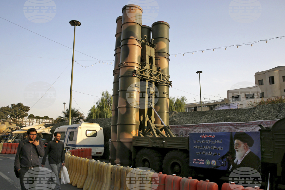 Напрежението между Техеран и Вашингтон отново ескалира, след като Тръмп заяви, че "армада" от бойни кораби пътува към Ислямската република