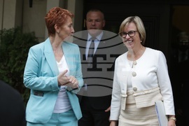 МВР - Катрин Де Бол