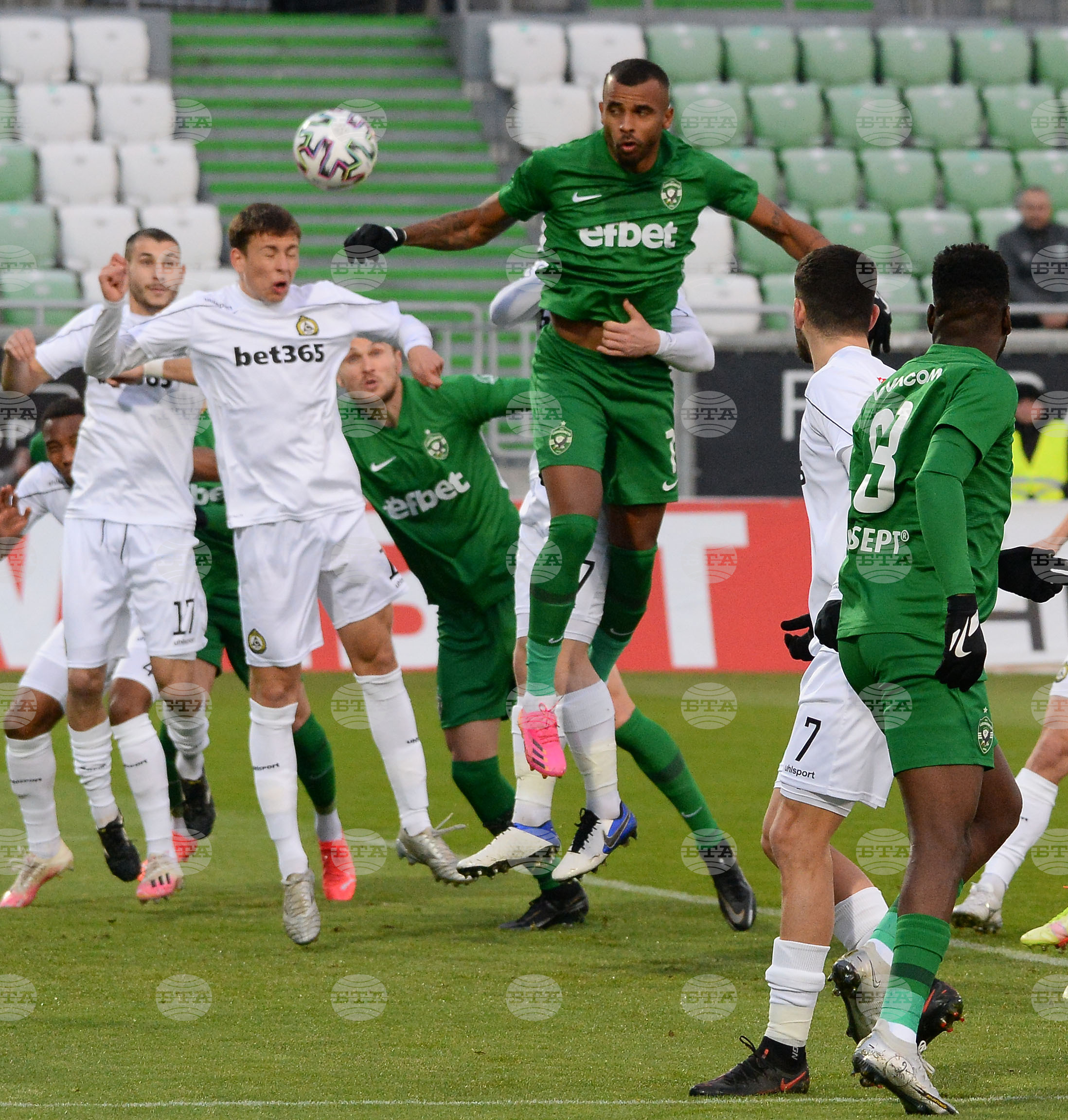 Разград - футбол - Лудогорец - Славия