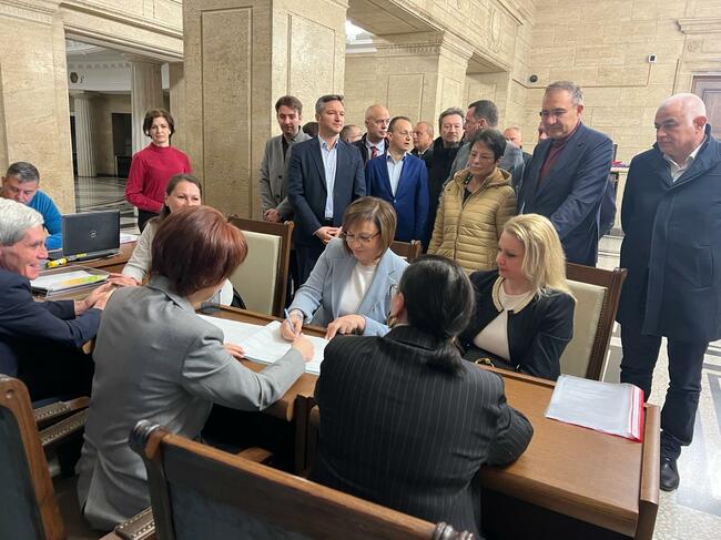 Корнелия Нинова: Отиваме на избори като доказана във времето единствена алтернатива