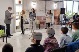 Добрич - Регионална библиотека "Дора Габе" - награди