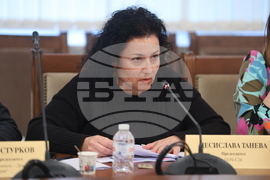 Народно събрание - Комисия по земеделието, храните и горите - Десислава Танева